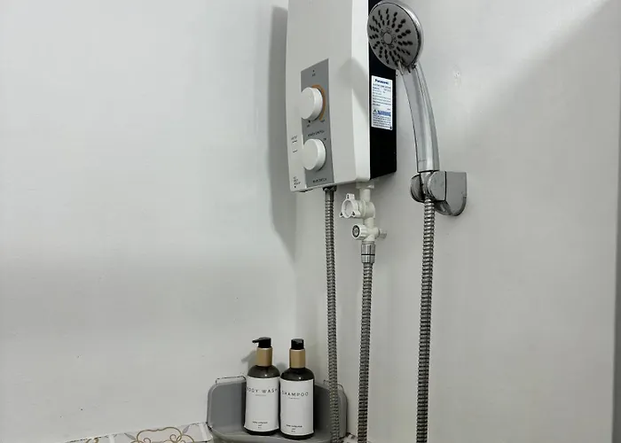 Bea Lu Staycation Apartahotel