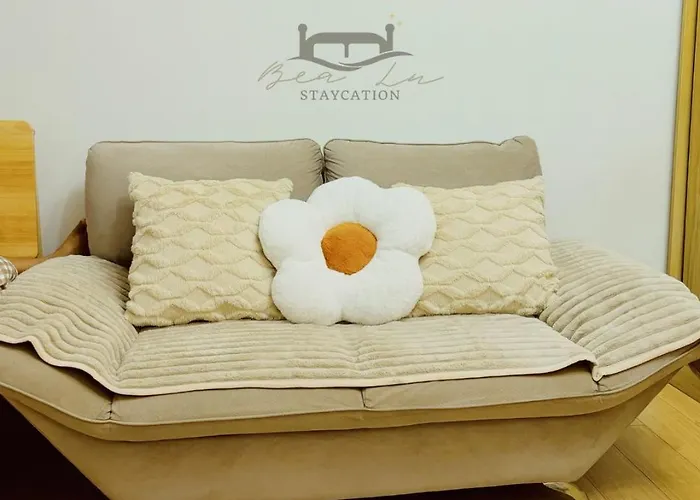 Bea Lu Staycation Apartahotel *